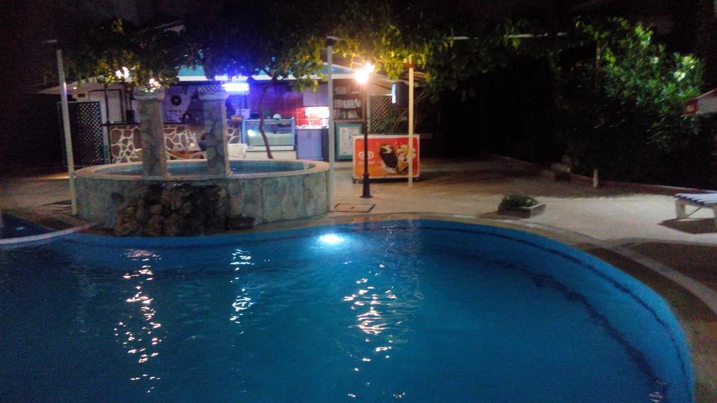 Erciyes Apart Hotel Fethiye Buitenkant foto