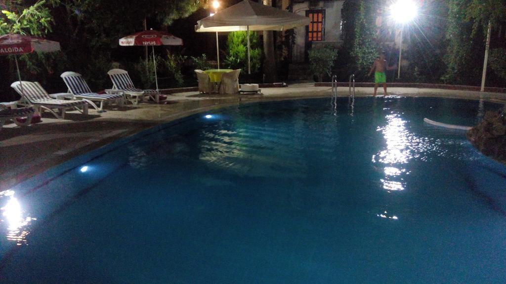 Erciyes Apart Hotel Fethiye Buitenkant foto