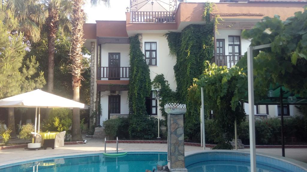 Erciyes Apart Hotel Fethiye Buitenkant foto