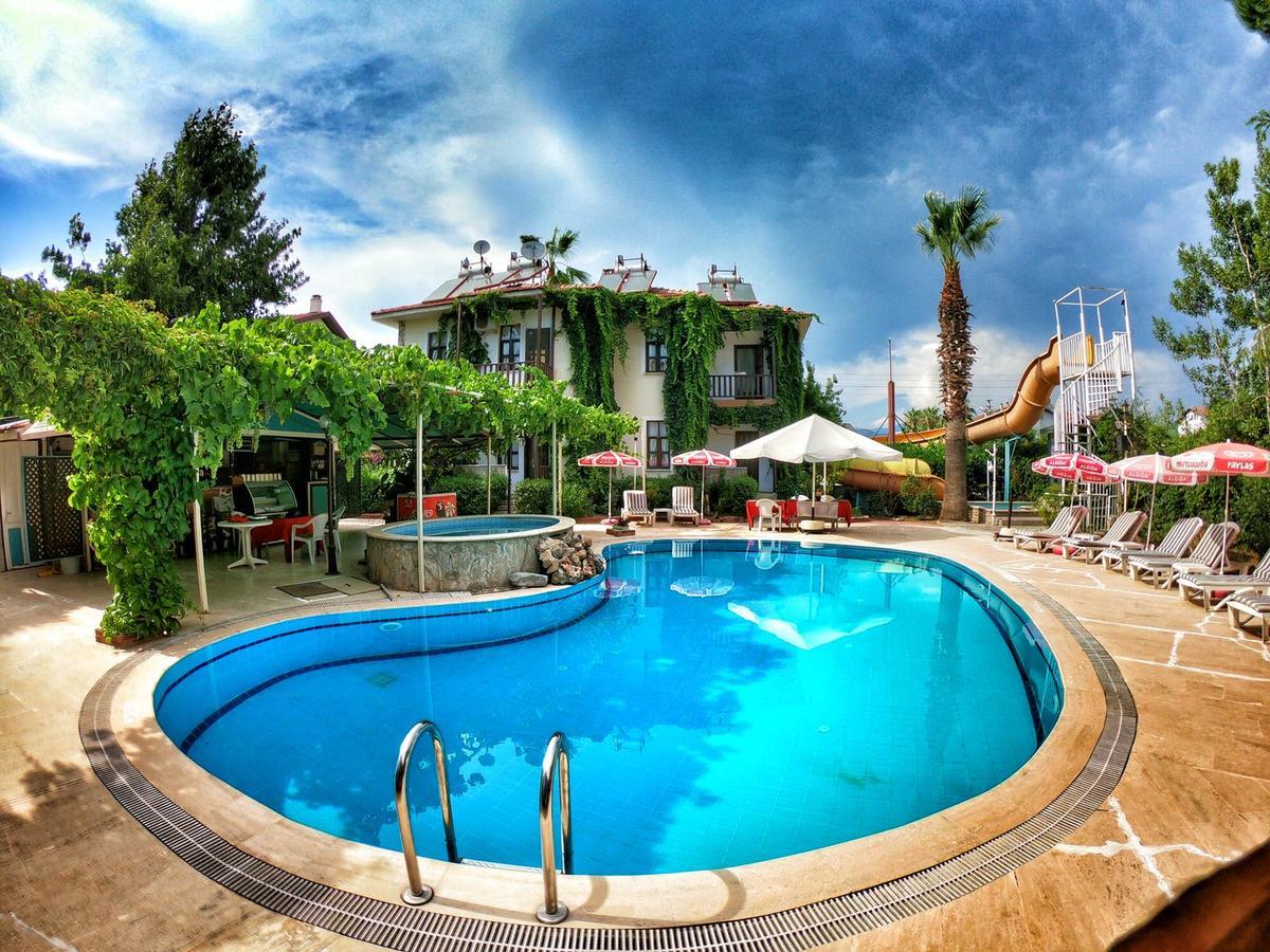 Erciyes Apart Hotel Fethiye Buitenkant foto